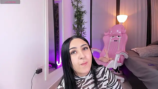 Chat +18 de ChloeShade ao vivo