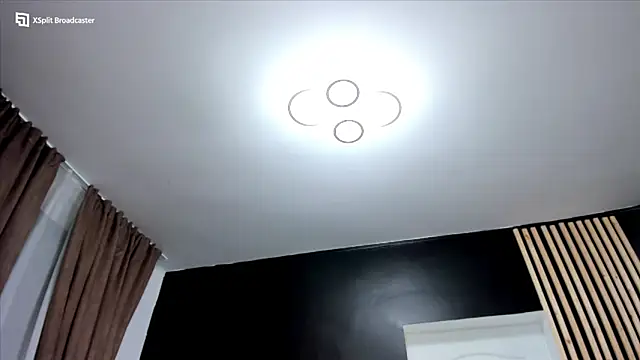 XXX chat uživo modela fireflowers_