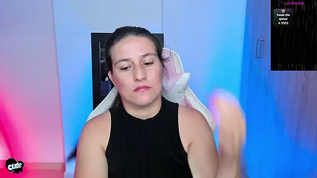 Saskyaa 即時 XXX 聊天