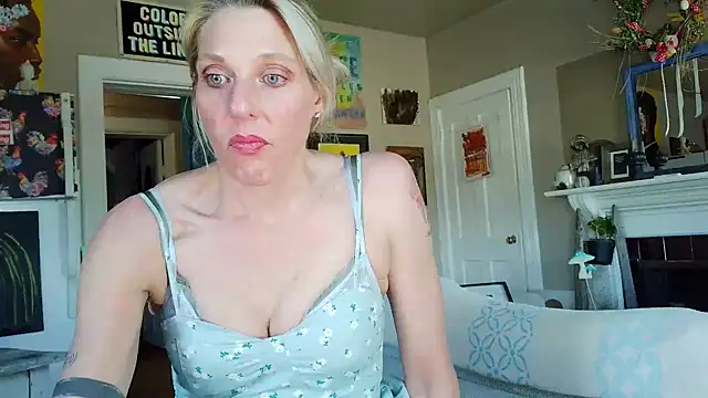 แชท XXX สดของ Glamazing