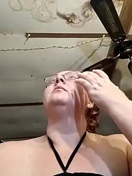 XXX chat uživo modela XEmoxkittyx