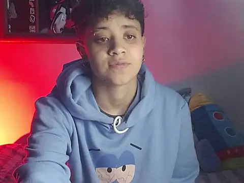 Chat XXX en directo de Jade_Rayden