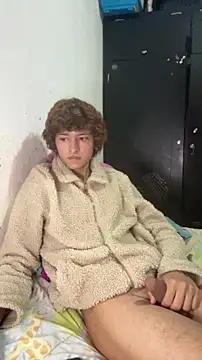 Chat +18 de JoelnClouds ao vivo