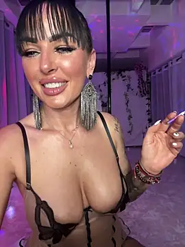 SofiaaMaria 即時 XXX 聊天