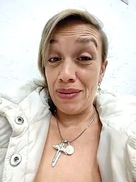 MARILYNRICHTER 即時 XXX 聊天