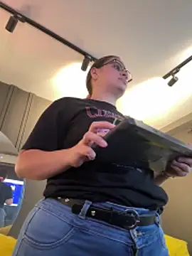 Tayler_Kim – Naživo XXX chat