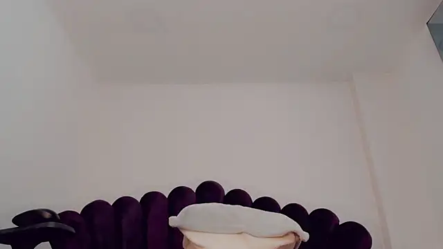 _Abby_white_ Chat XXX in diretta