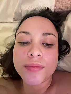 Megan_Rodrigo élő XXX-chatje