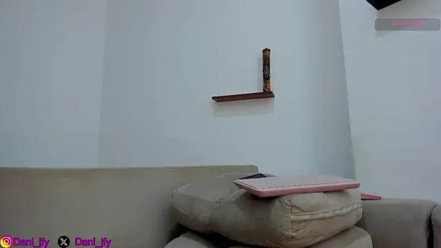 Dani_javi élő XXX-chatje