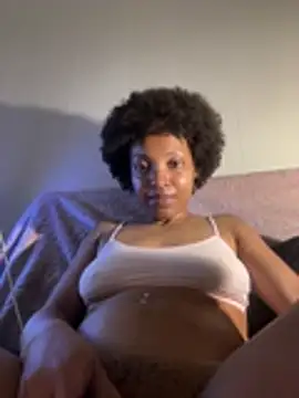 Queenkimi777 Live XXX-chat