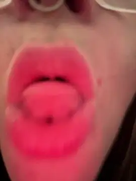 Chatroom XXX en direct de Alix_Valentine