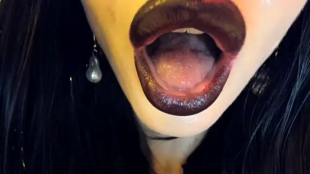 โชว์เว็บแคมของ Politeeliza