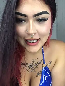 Chatroom XXX en direct de hollycute__
