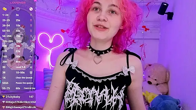 Chat +18 de Awawrin ao vivo