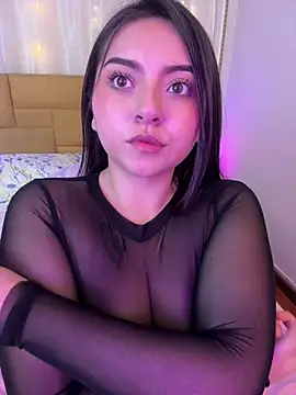 Jenifer_James live XXX chat