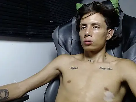 Didi_hard élő XXX-chatje