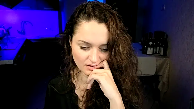 Cerann1 Adlı Modelin Canlı XXX Sohbeti