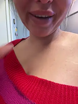 AlivePoor Webcamshow