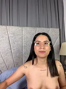 Val12777 webkamerás műsora