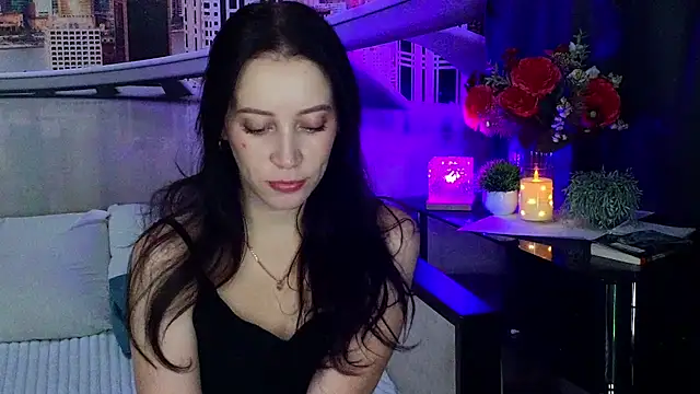 MonicaSweetx – Naživo XXX chat