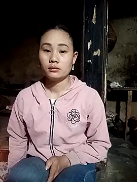 Ruaiuoi Pertunjukan Webcam