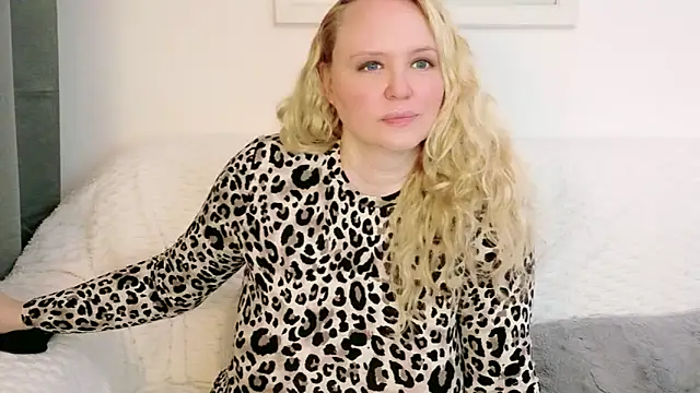 Sarah4you Live XXX-Chat