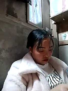 Minkine022 在線直播表演