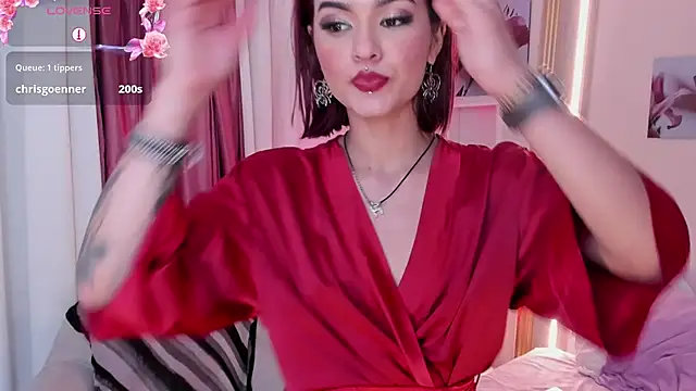 La_Diabla_111_のライブXXXチャット