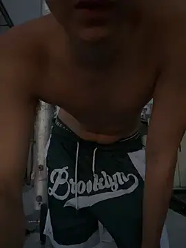 Czat XXX na żywo – Liam_Moss