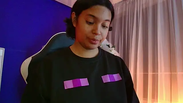 XXX chat uživo modela Emmapark_