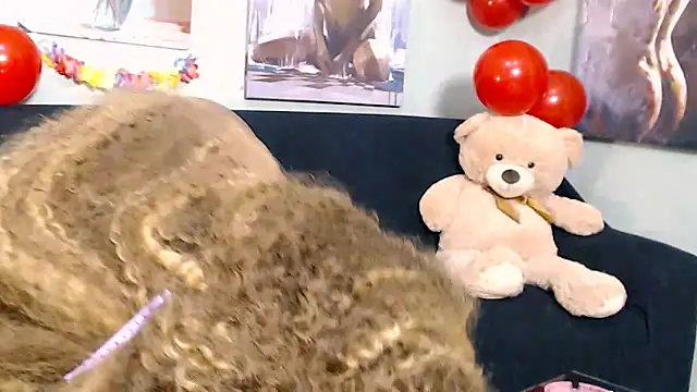 Chat +18 de Slenderxxx2 ao vivo