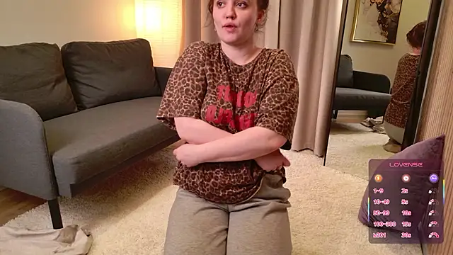 Lella_Ryann_ élő XXX-chatje