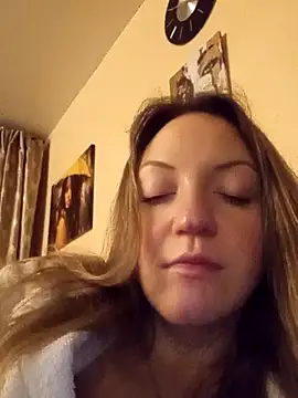 KattyLuuu Chat XXX live