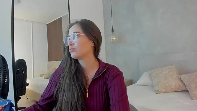 sophia_martinezz_ Live XXX-chat