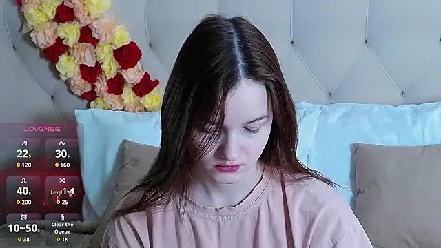 MichelleRoux Chat XXX in diretta