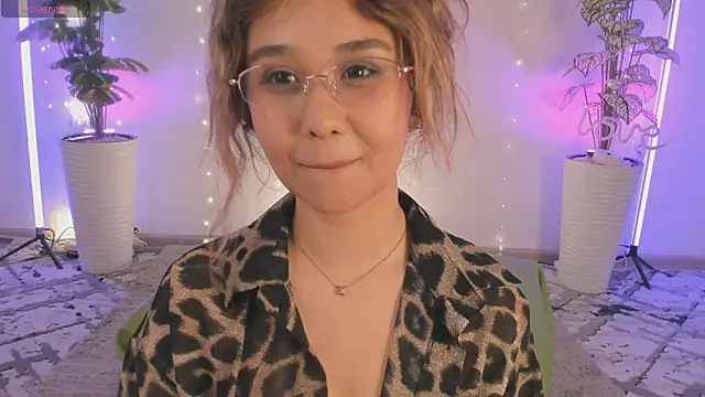 larabaen Live XXX chat