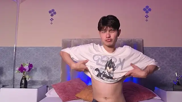 Derek_Sinn Show in webcam