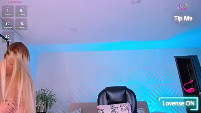 Chatroom XXX en direct de SophiePalmer