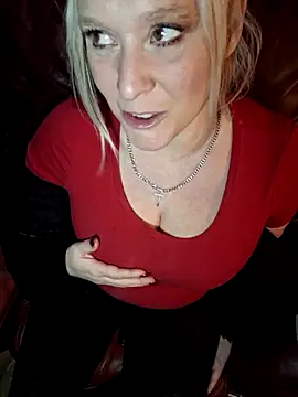 Bouncy-Bella28X's Webcam Show