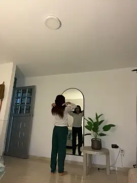 isabella__naugthy: απευθείας συνομιλία ΧΧΧ