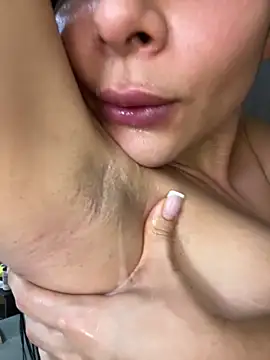 laemmarouse Live XXX Chat