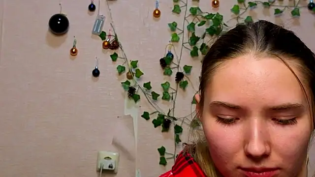 دردشة _kikiclark__ الجنسية المباشرة