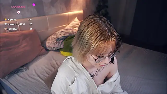 Chatroom XXX en direct de KellePourier