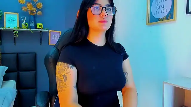 XXX chat uživo modela eliza_pink24