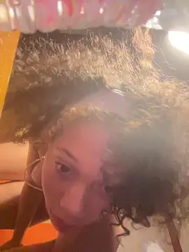 Živý XXX chat Tamiii420