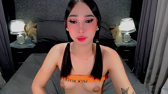 saphira_fucks' Live XXX Chat