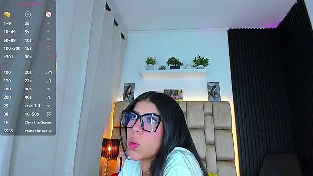 Živý XXX chat little_sophie18
