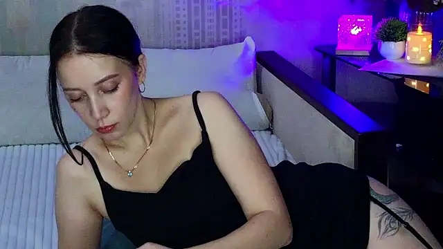 MonicaSweetx's Live XXX Chat