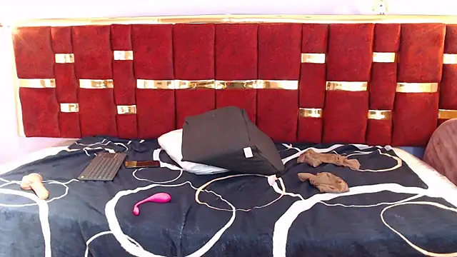 Онлайн чат XXX shantall_05