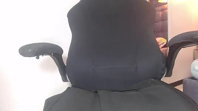 Chat +18 de JackyHotBlack ao vivo